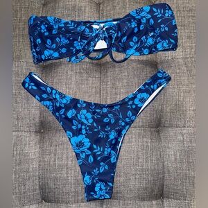 Vibrant Blue Floral Bikini. Size S